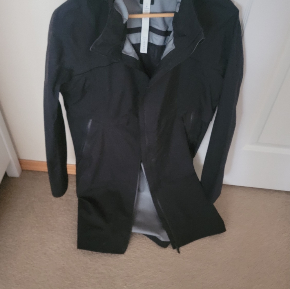 Lululemon trench raincoat